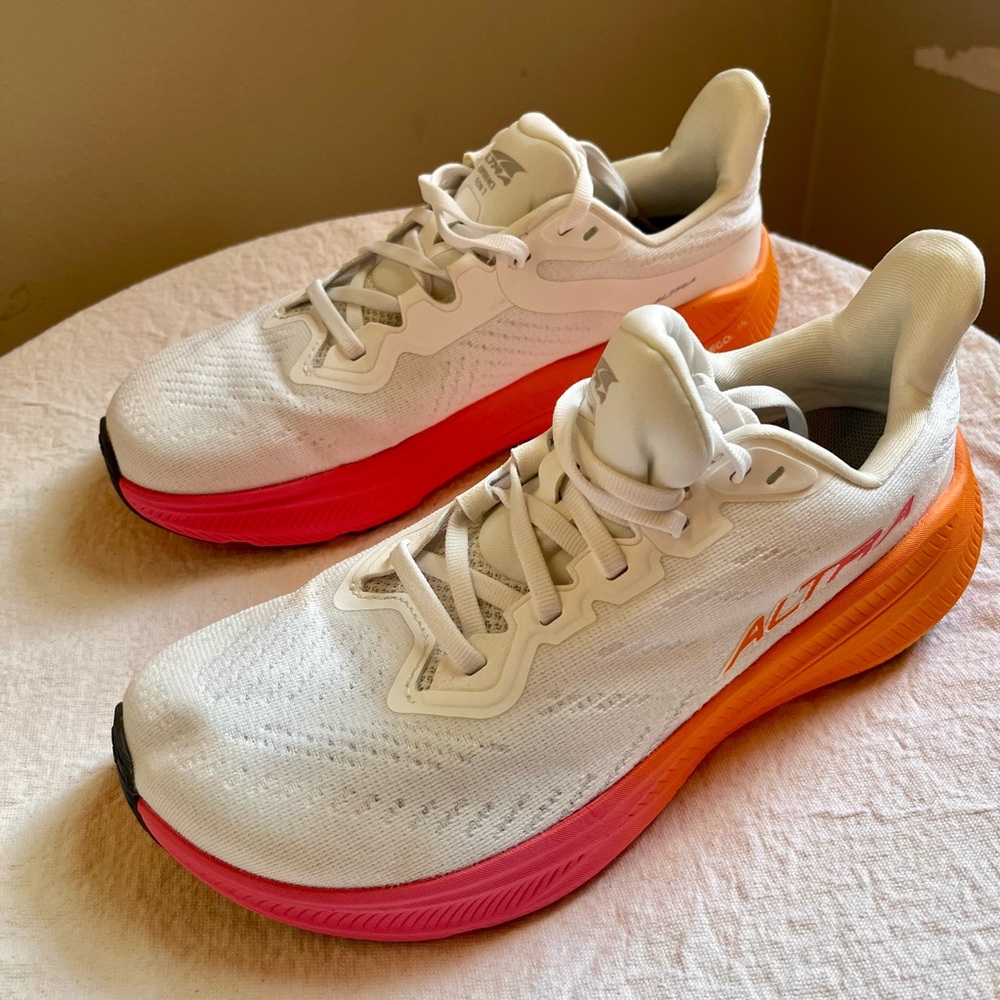 Altra Experience Flow 2 Running Shoes White Orange Gradient Women’s Size 7